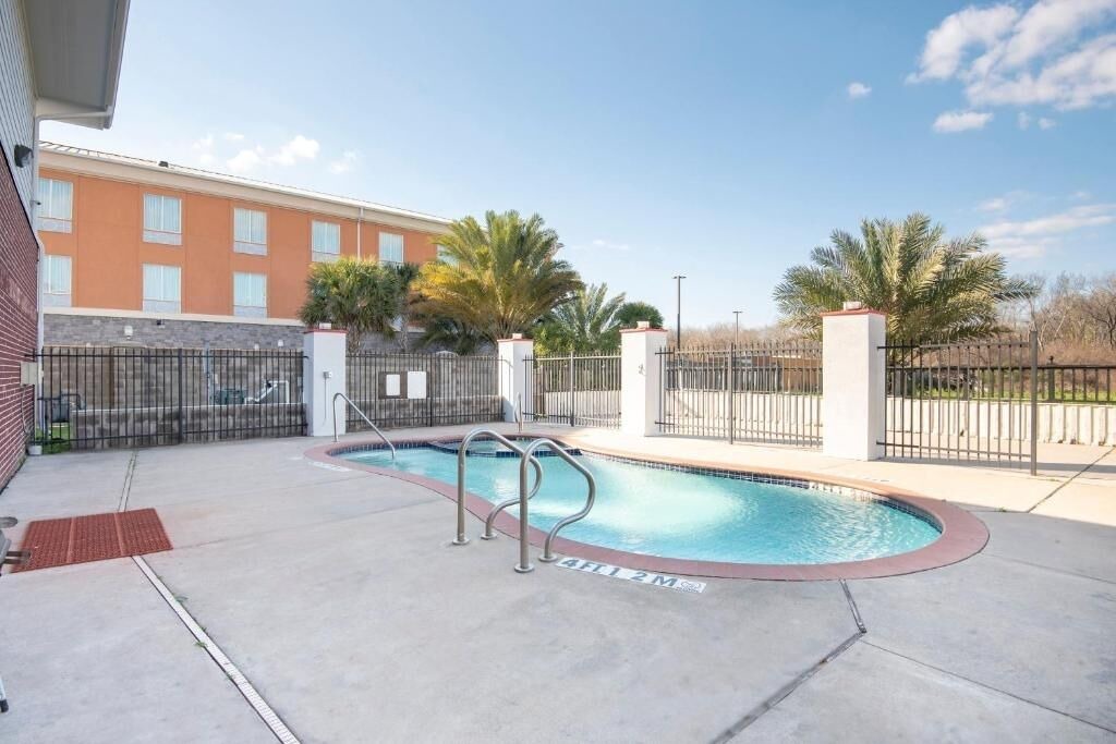 Photo of Outdoor in Clute