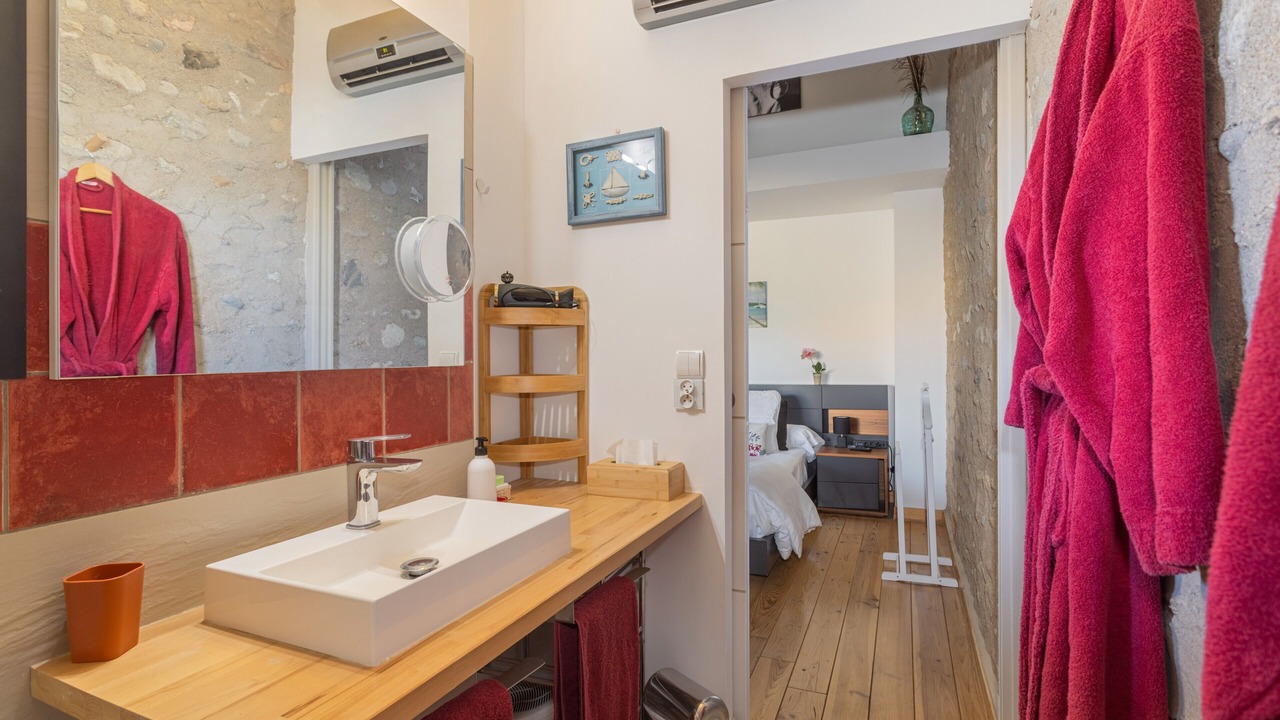 Photo of Bathroom in Bages