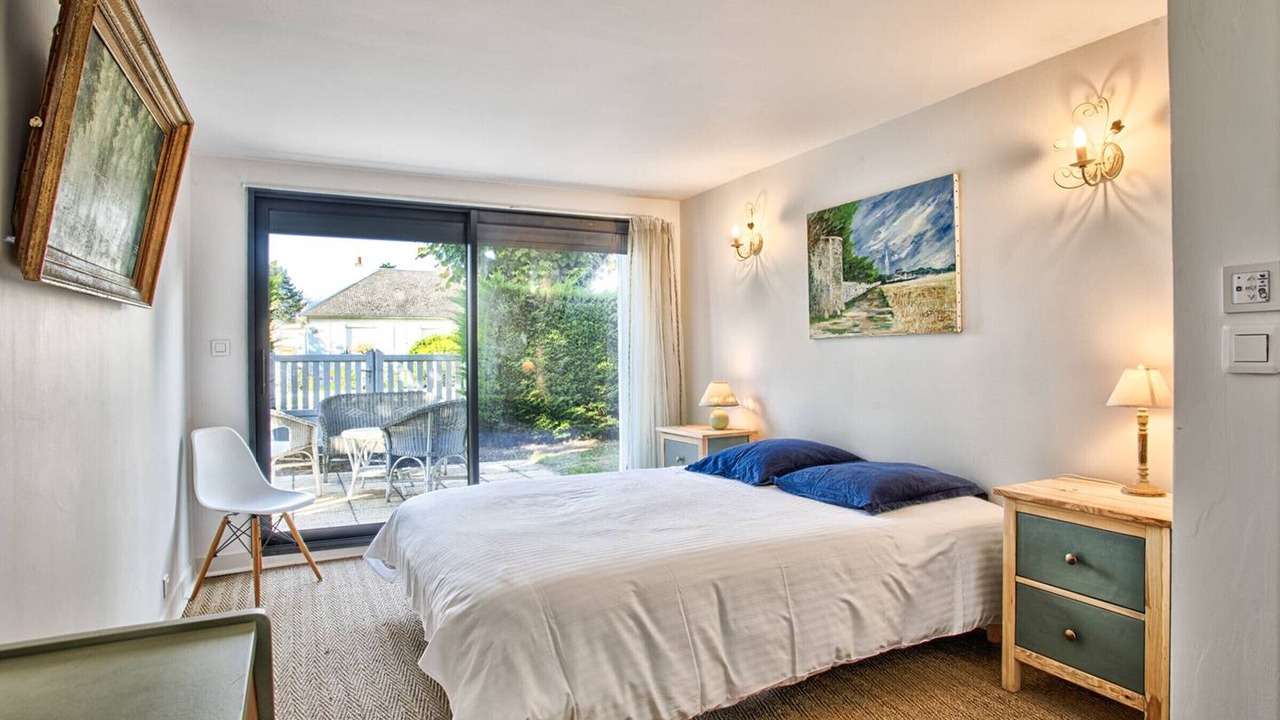 Photo of Bedroom in Merville-Franceville-Plage
