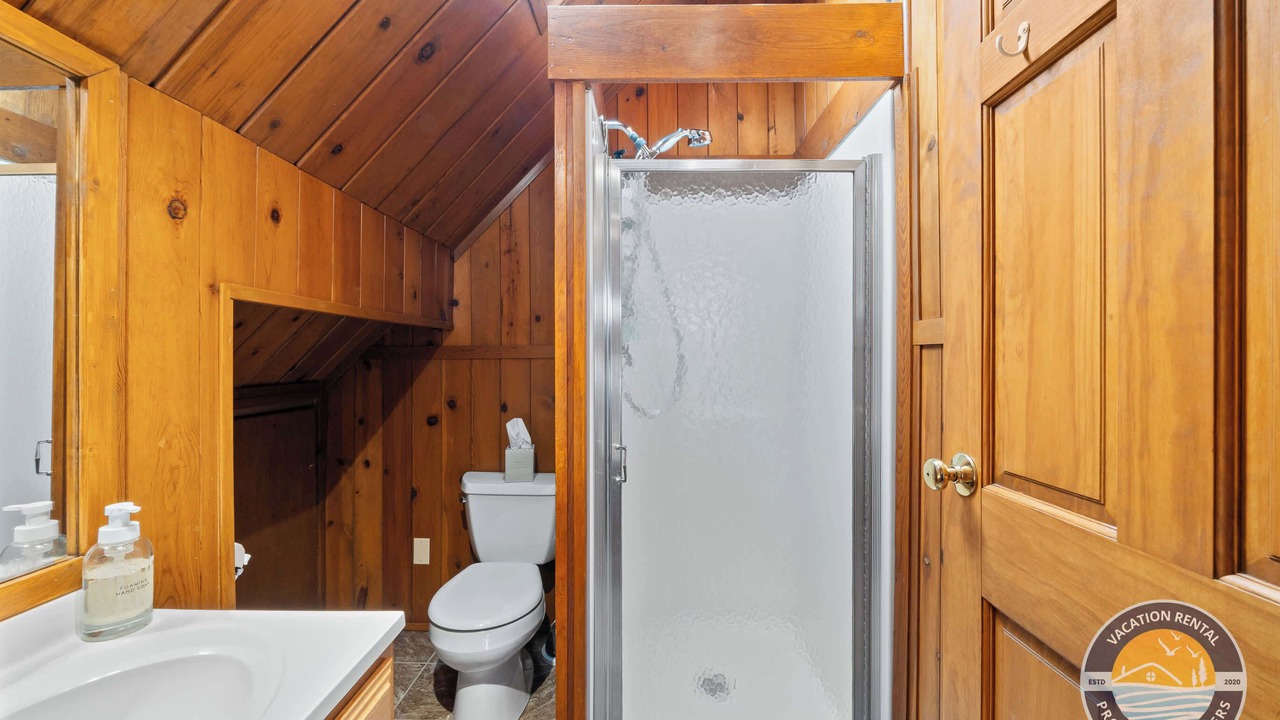 Photo of Bathroom in Twin Lakes