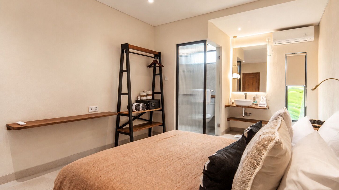 Photo of Bedroom in Sunset Road