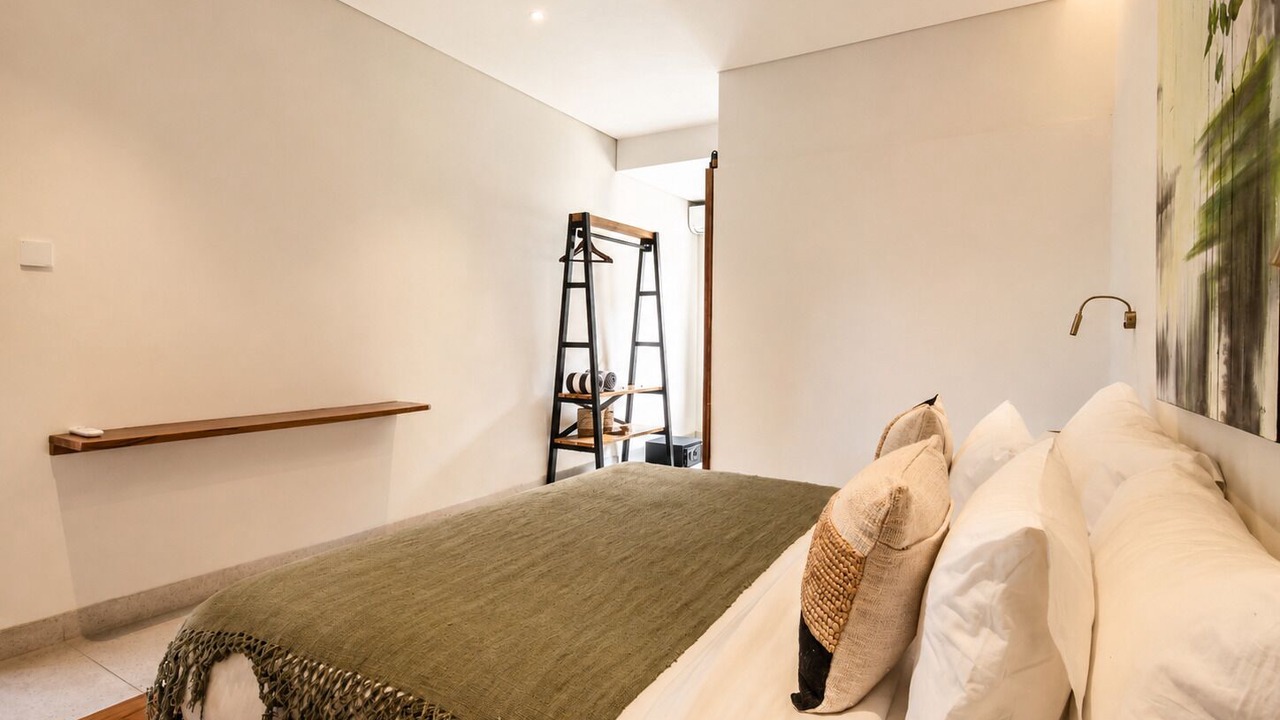 Photo of Bedroom in Sunset Road
