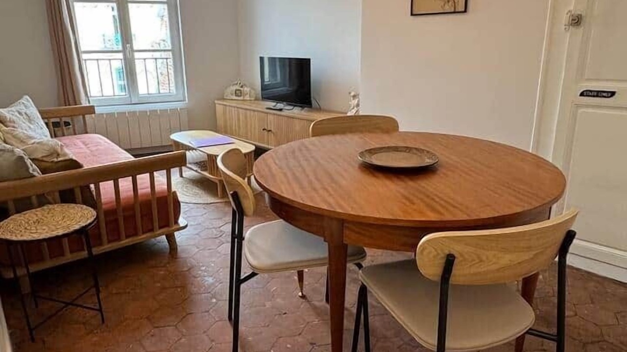 Photo of Others in Provins