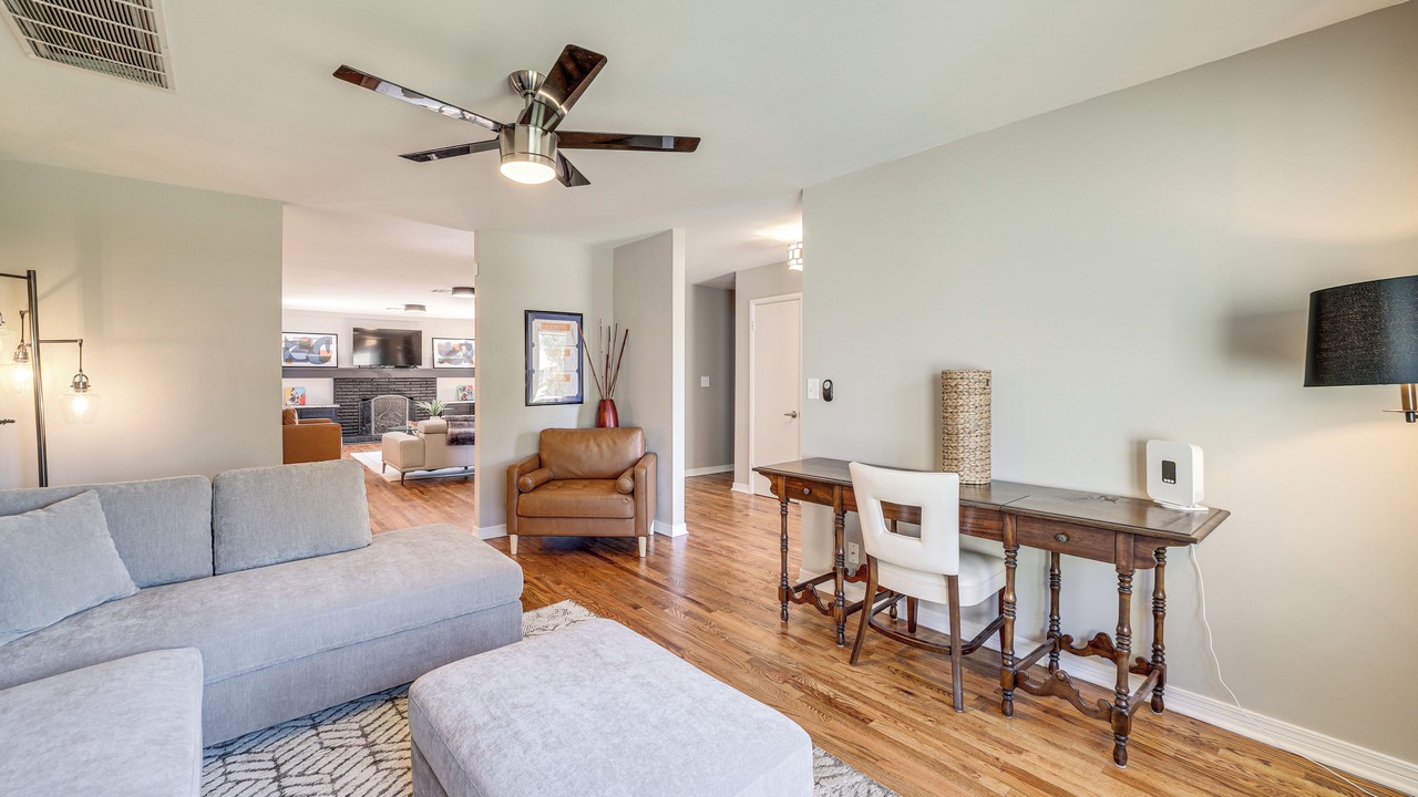 Photo of Livingroom in South Tulsa