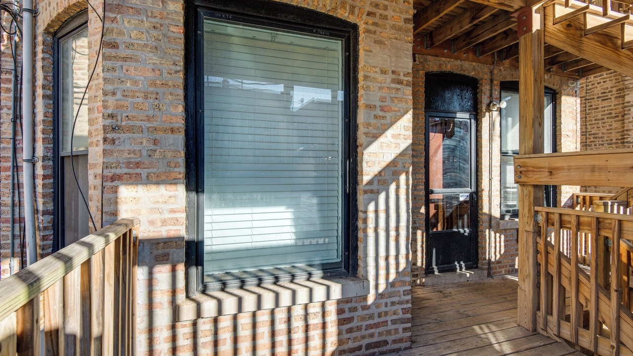 Photo of Outdoor in Wrigleyville