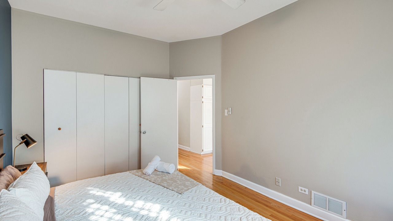 Photo of Bedroom in Wrigleyville
