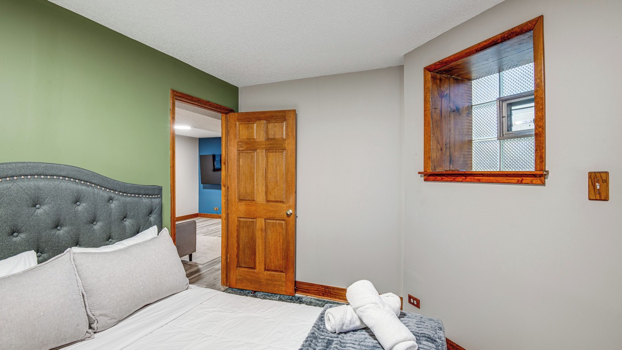 Photo of Bedroom in Wrigleyville