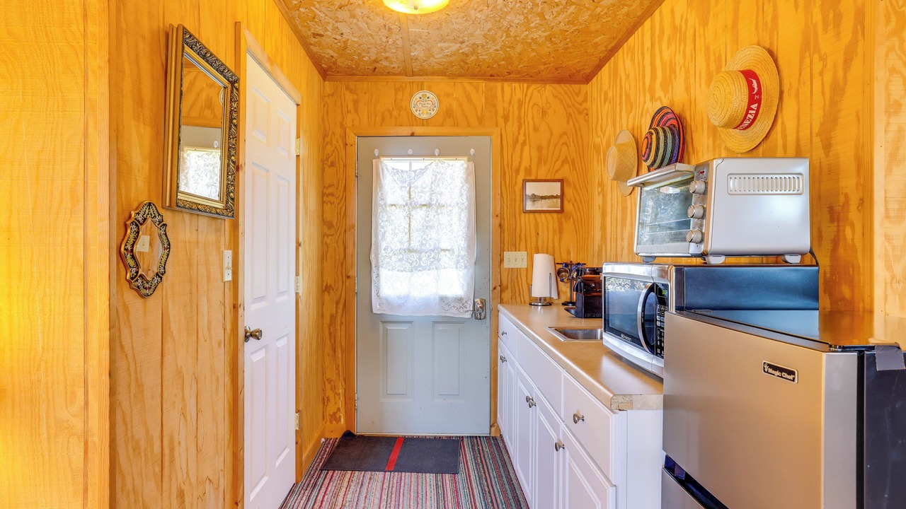 Photo of Kitchen in Center Moreland