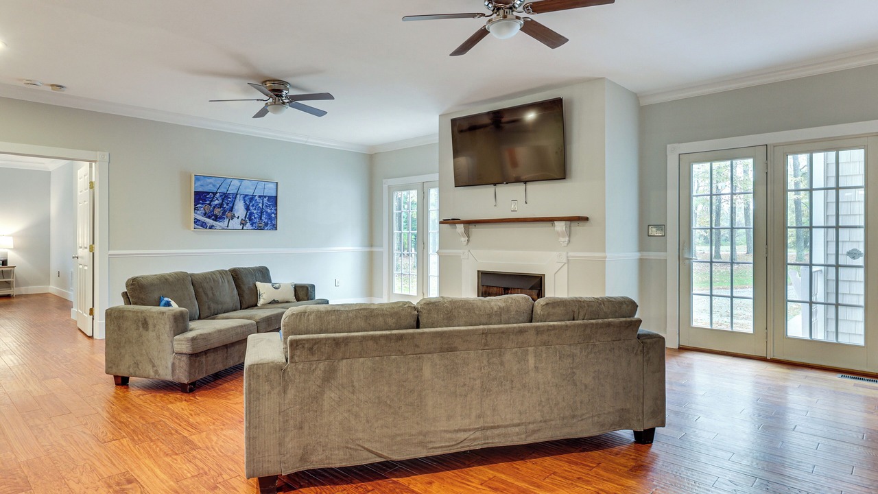 Photo of Livingroom in Lancaster