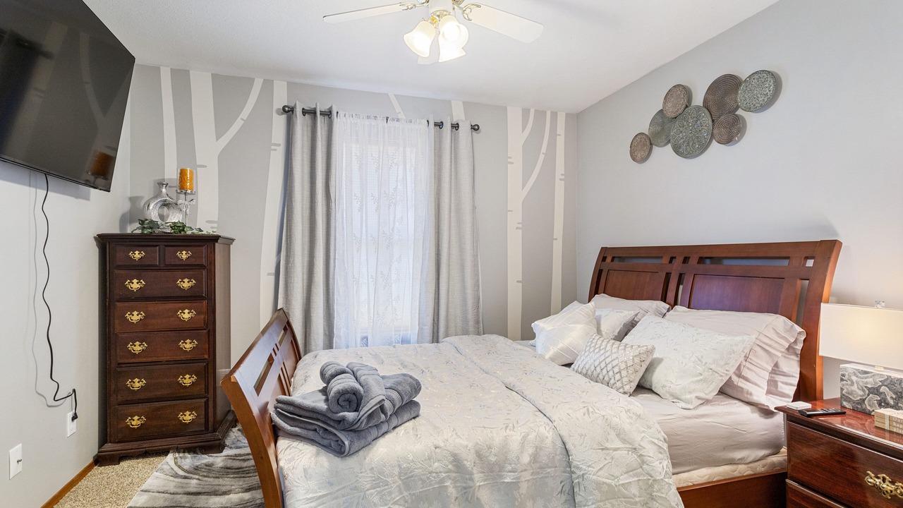 Photo of Bedroom in Champaign