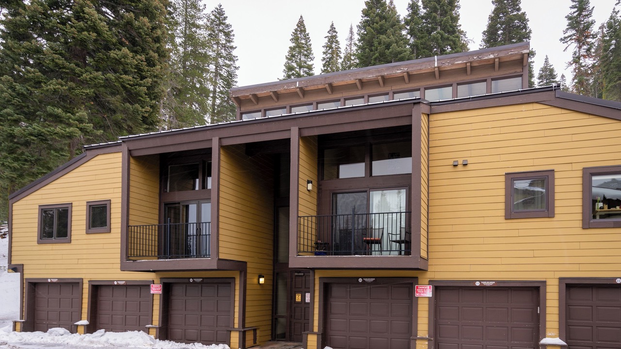 Photo of Outdoor in Alpine Meadows