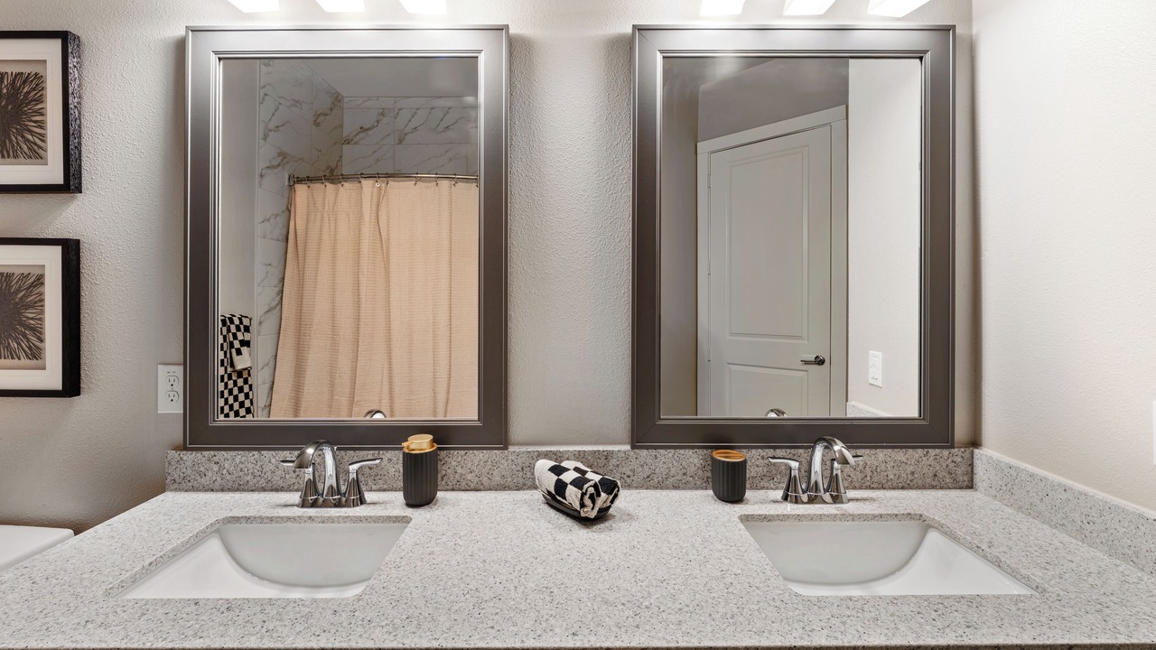 Photo of Bathroom in Grogan's Mill