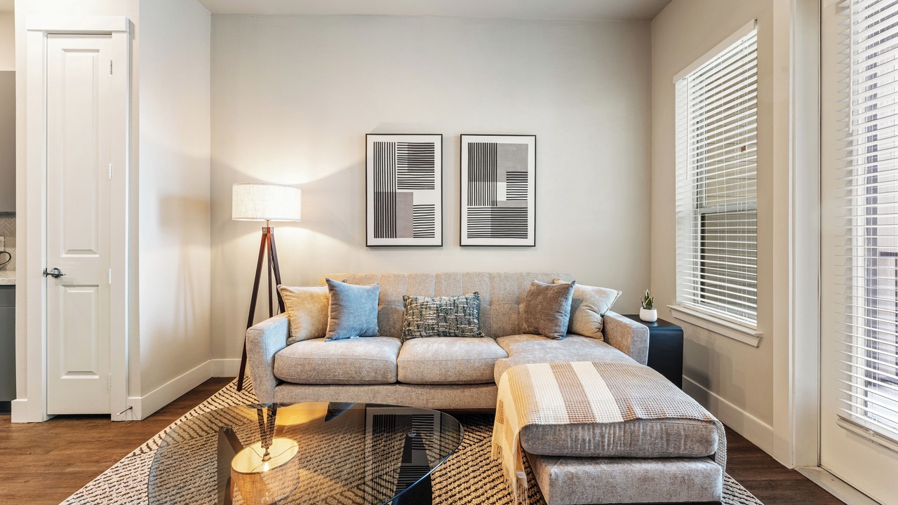 Photo of Livingroom in Grogan's Mill