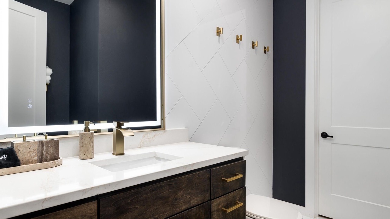 Photo of Bathroom in Cedar Crest