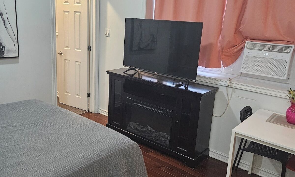 Photo of Bedroom in ByWard Market