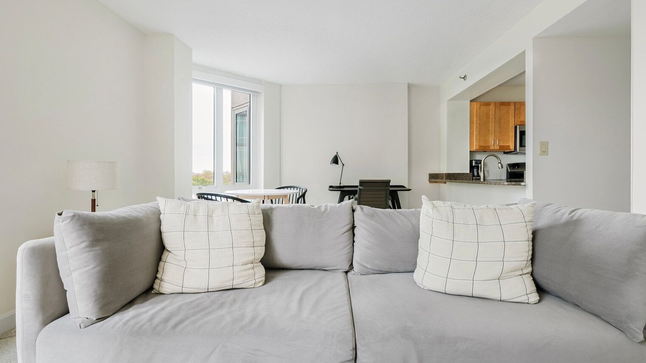 Photo of Livingroom in Prudential - St. Botolph