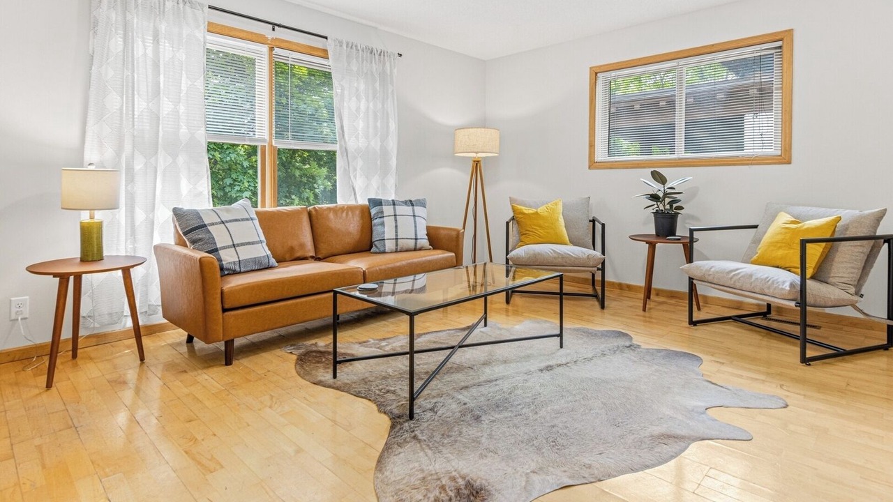 Photo of Livingroom in Merriam Park