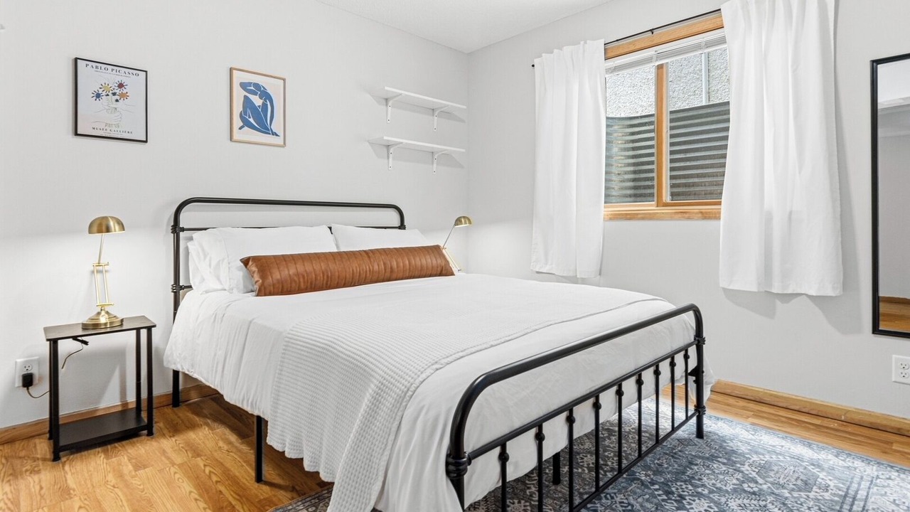 Photo of Bedroom in Merriam Park