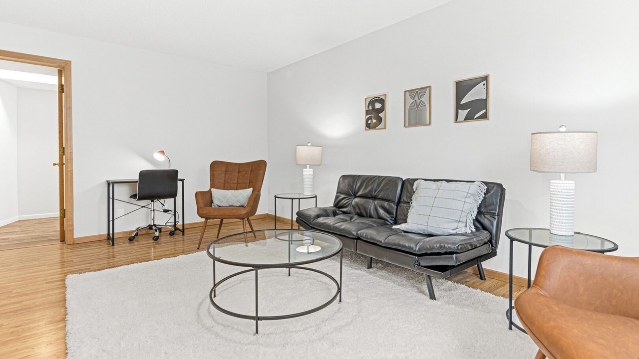 Photo of Livingroom in Merriam Park