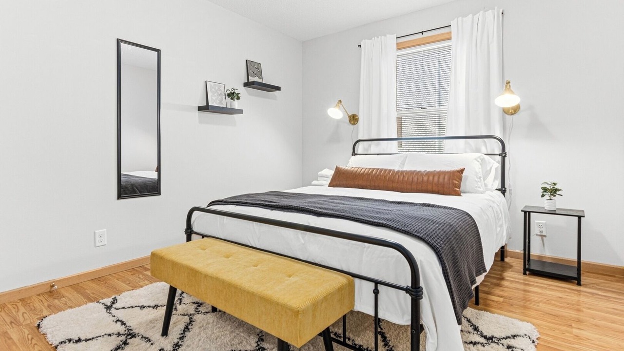 Photo of Bedroom in Merriam Park