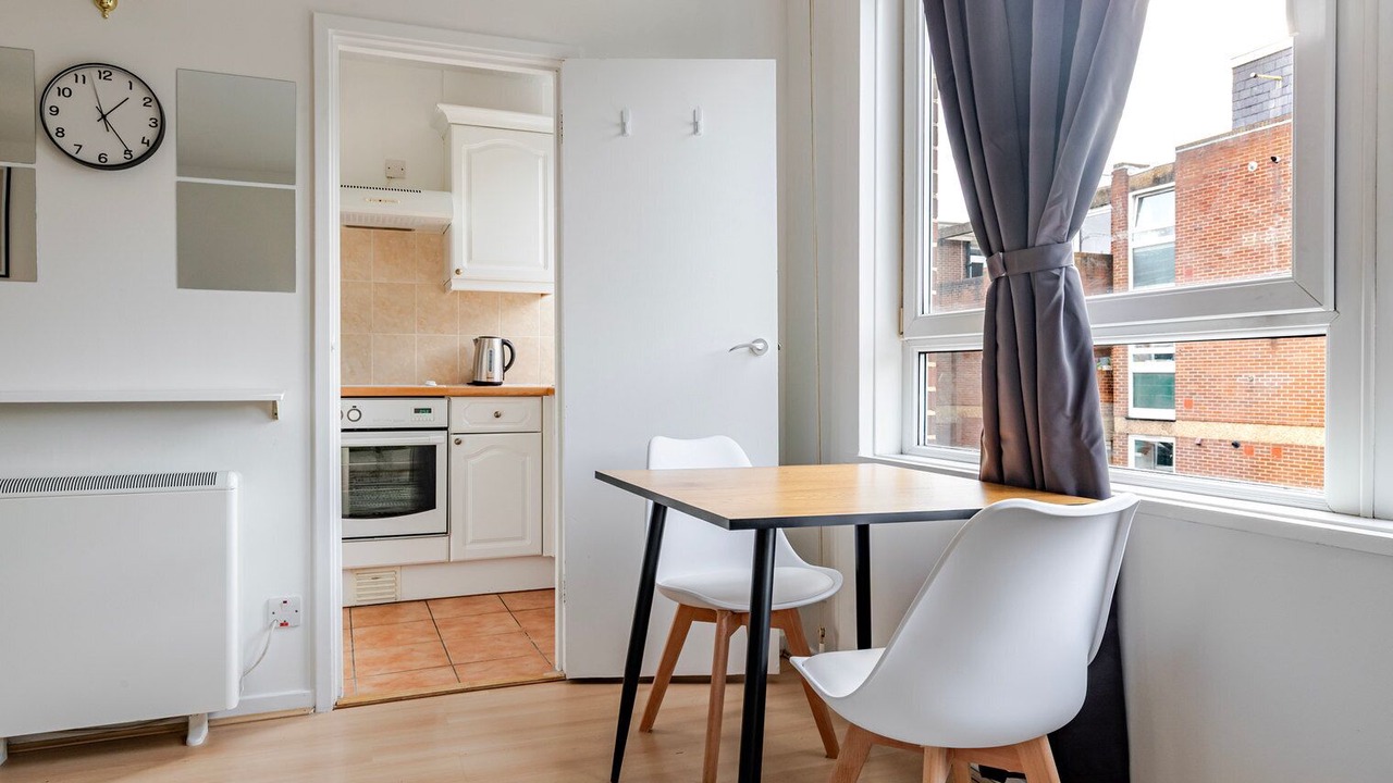 Photo of Others in Kennington