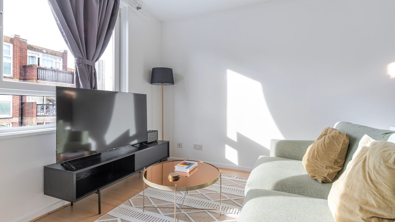 Photo of Livingroom in Kennington