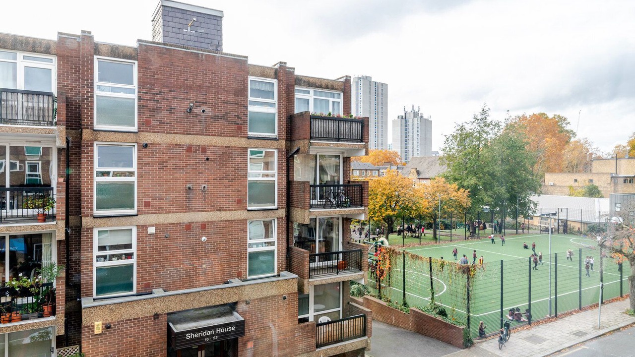 Photo of Others in Kennington