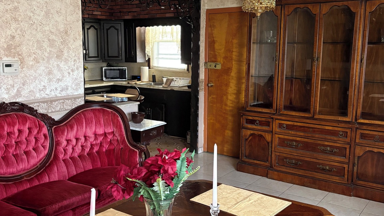 Photo of Livingroom in Canarsie