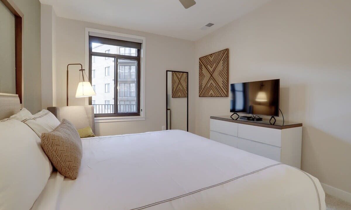 Photo of Bedroom in Court House