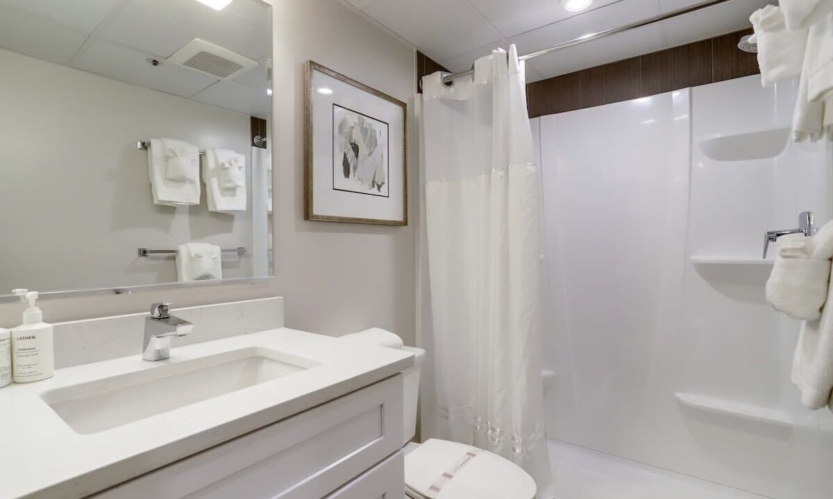 Photo of Bathroom in Court House