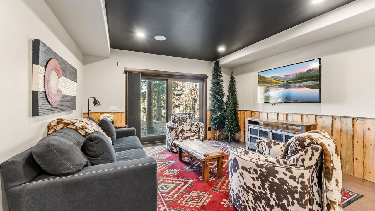 Photo of Bedroom in Breckenridge Heights