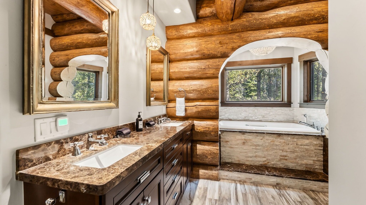 Photo of Bathroom in Breckenridge Heights