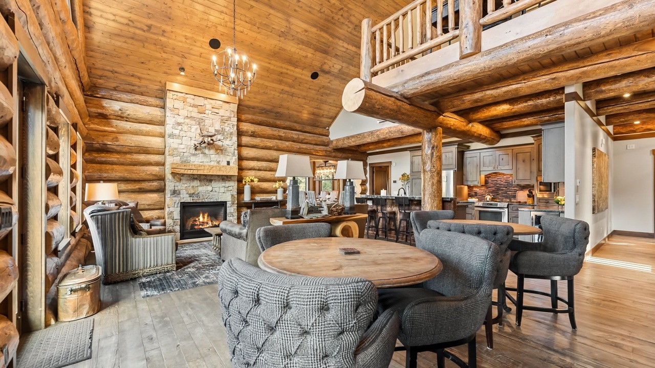 Photo of Livingroom in Breckenridge Heights