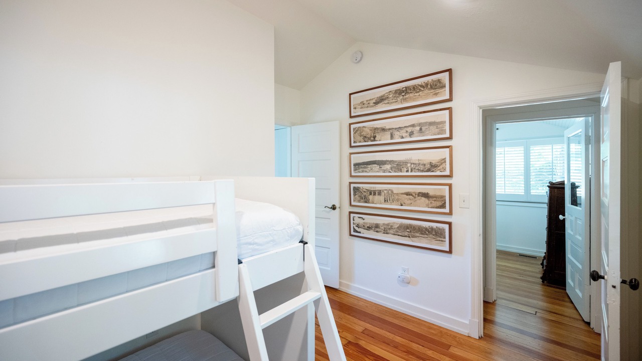 Photo of Bedroom in Macatawa