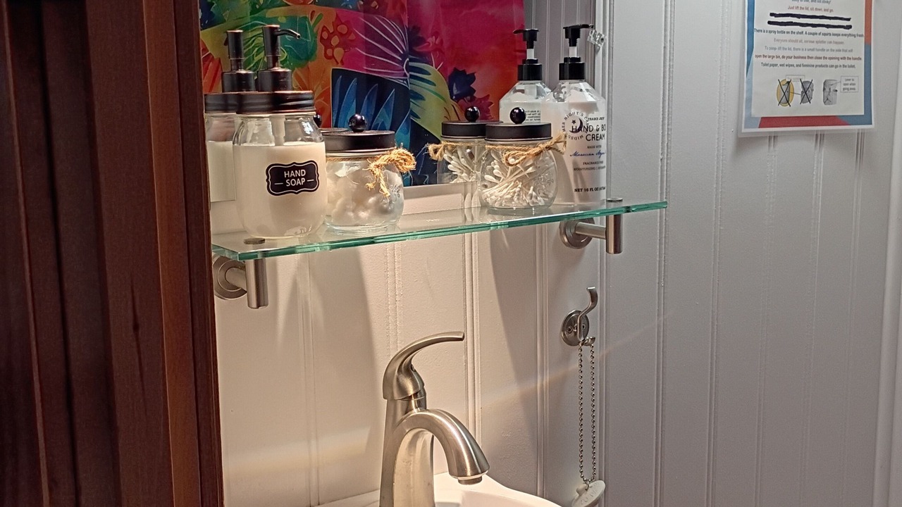 Photo of Bathroom in Stanton