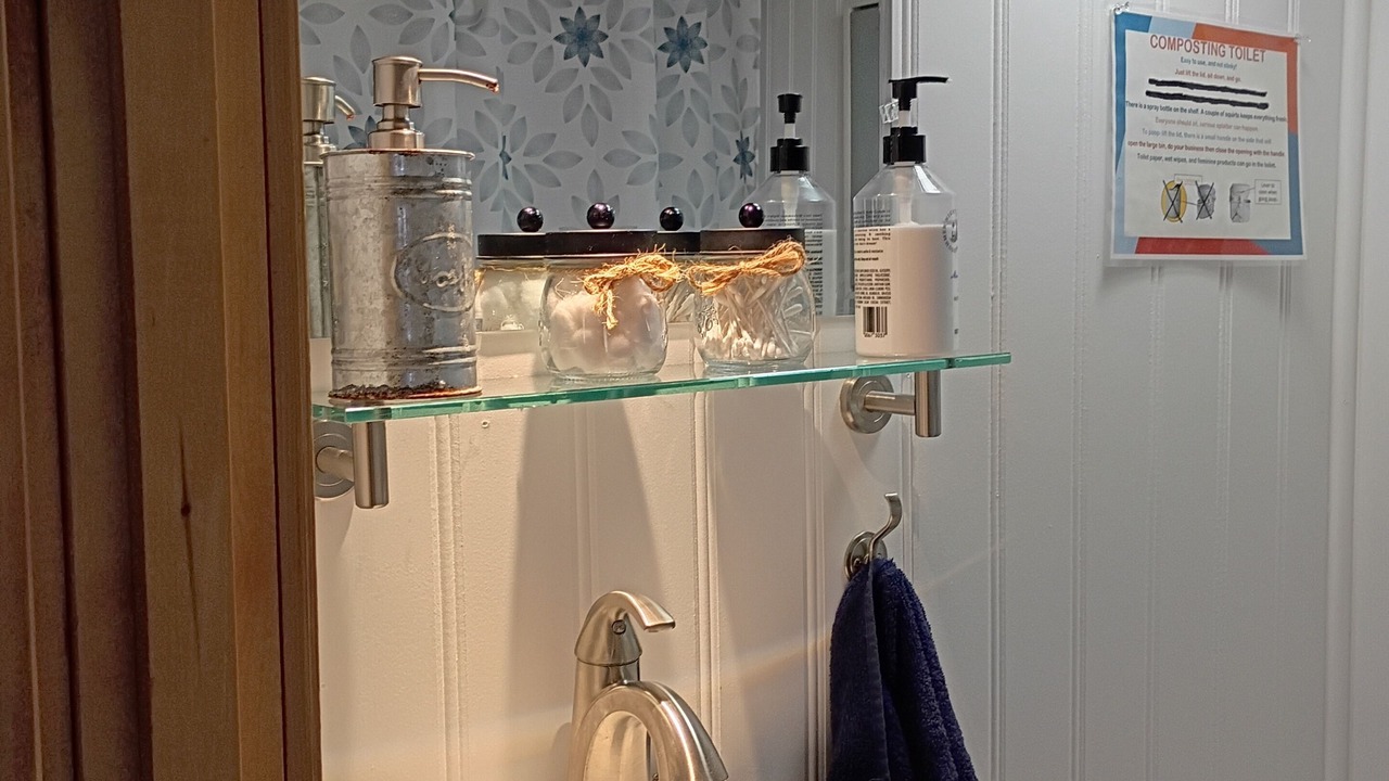 Photo of Bathroom in Stanton
