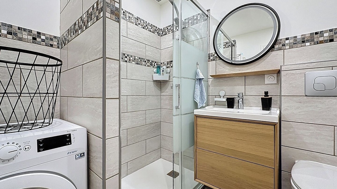 Photo of Bathroom in Vineuil-Saint-Firmin