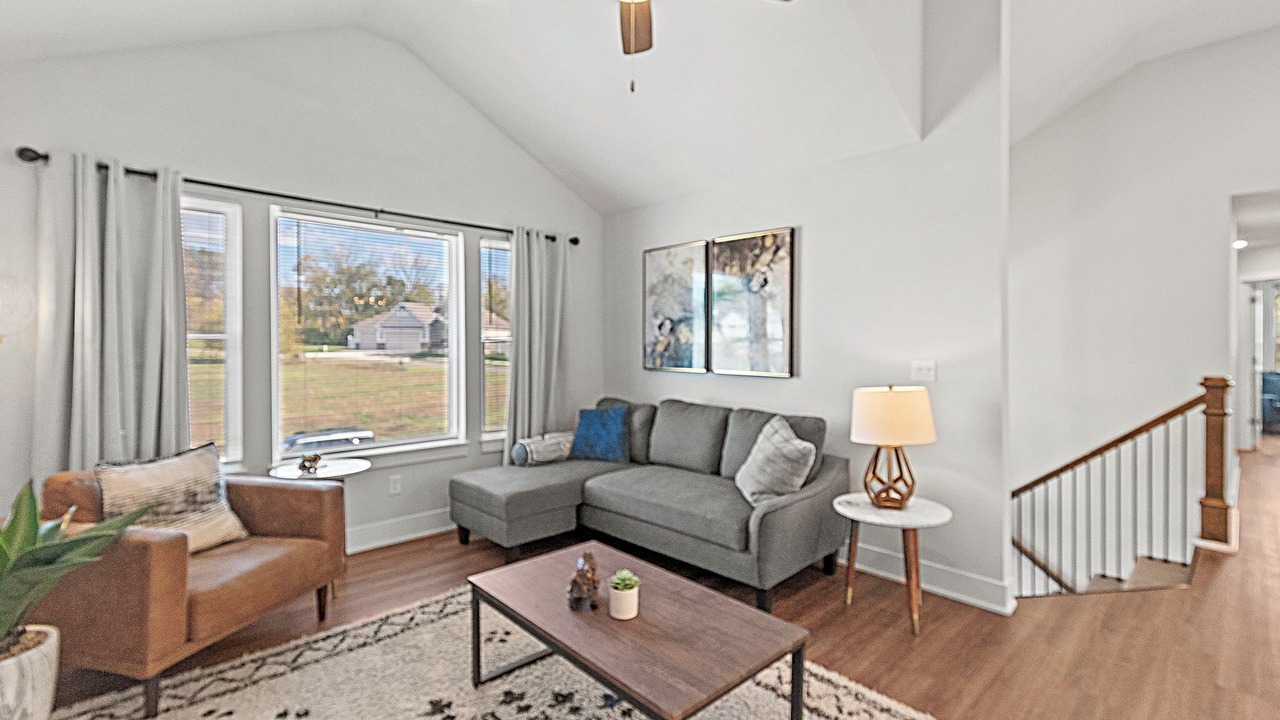 Photo of Livingroom in Excelsior Springs