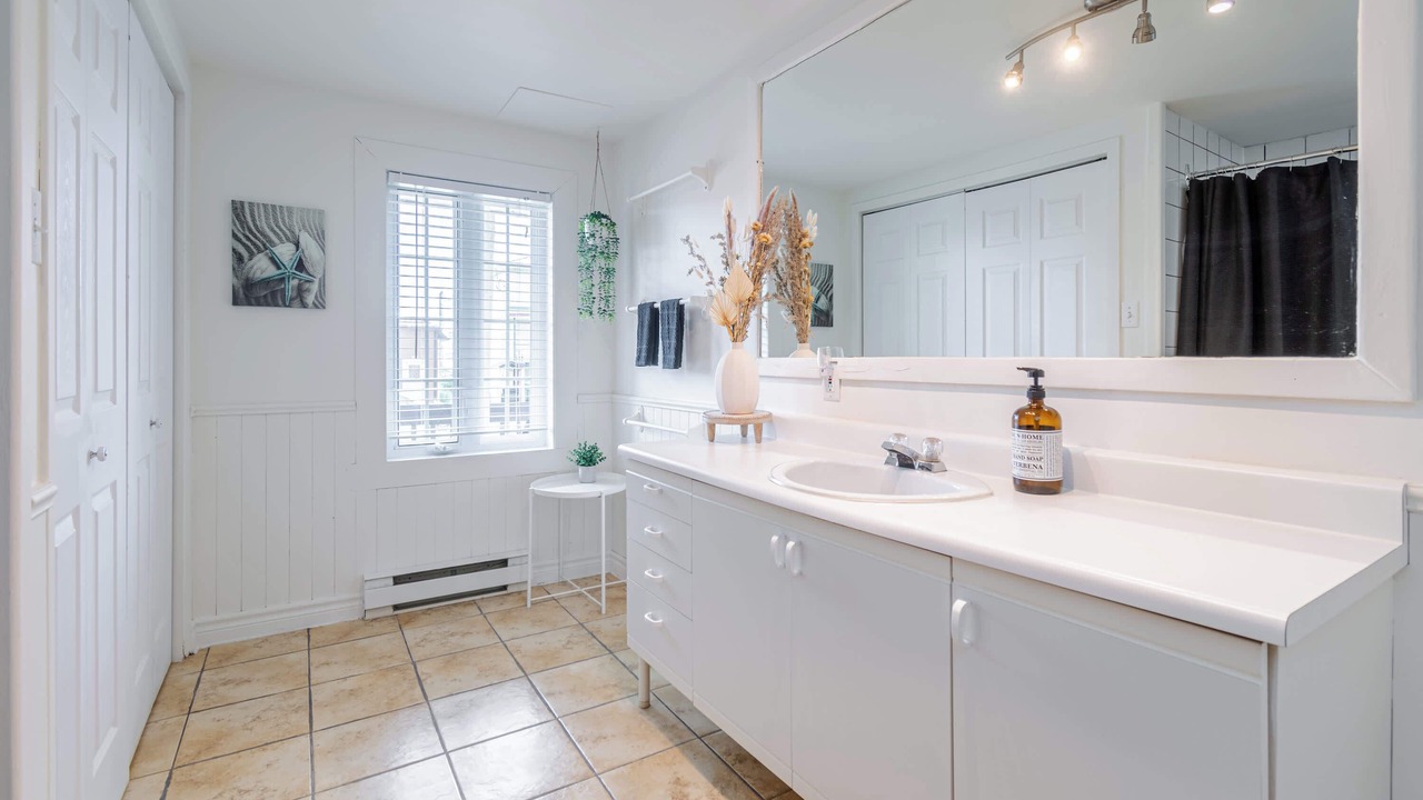 Photo of Bathroom in Petite-Riviere-Saint-Francois