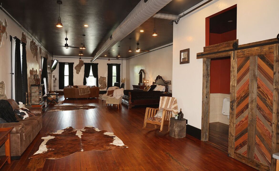 Photo of Others in Buffalo