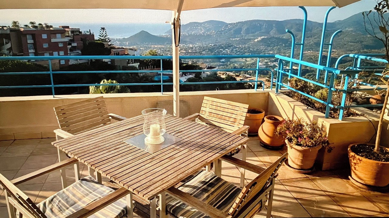 Photo of Outdoor in Tanneron