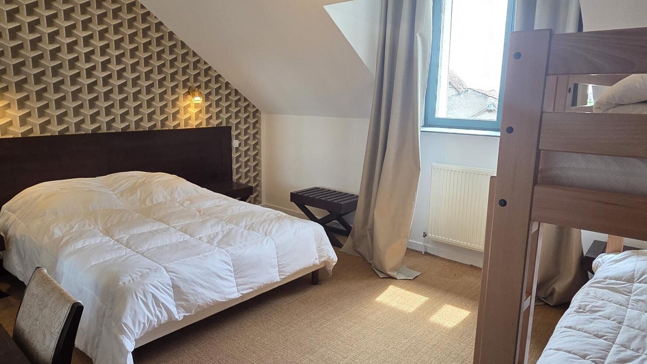 Photo of Bedroom in Louchy-Montfand