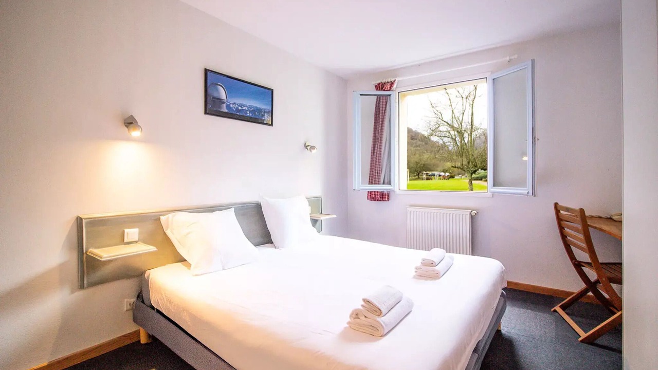 Photo of Bedroom in Bagneres-de-Bigorre