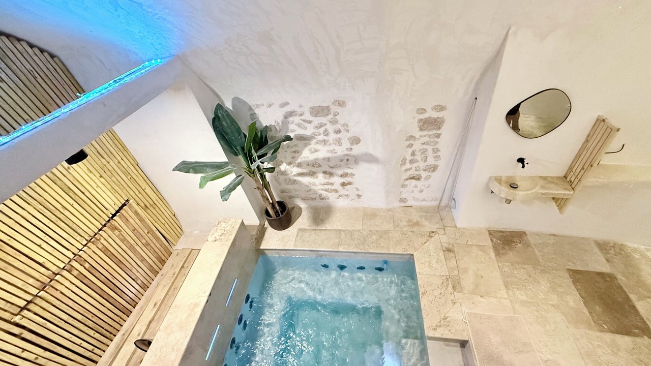 Photo of Others in Saint-Maximin-la-Sainte-Baume