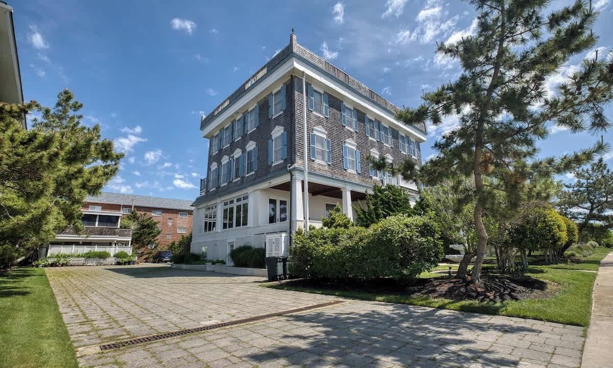 Photo of Outdoor in Admiral Estates