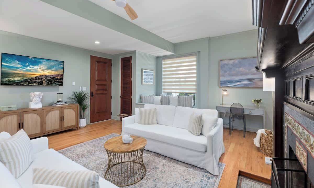 Photo of Bedroom in Admiral Estates