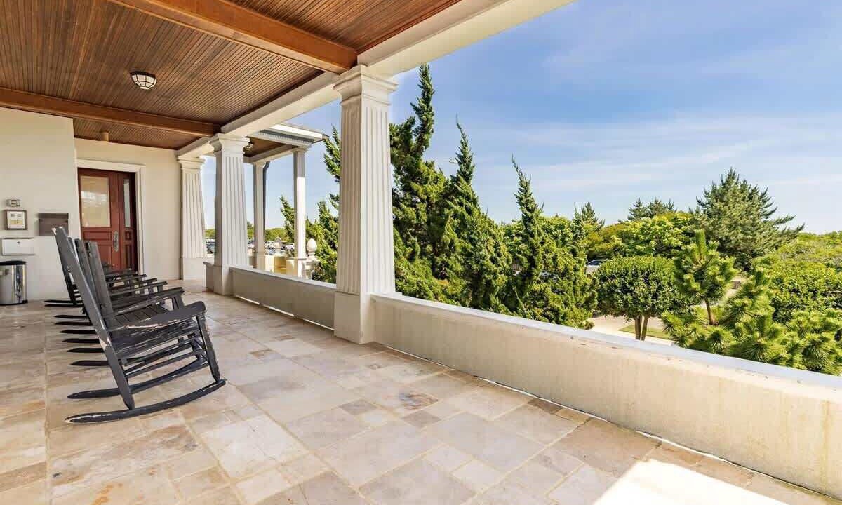 Photo of Outdoor in Admiral Estates