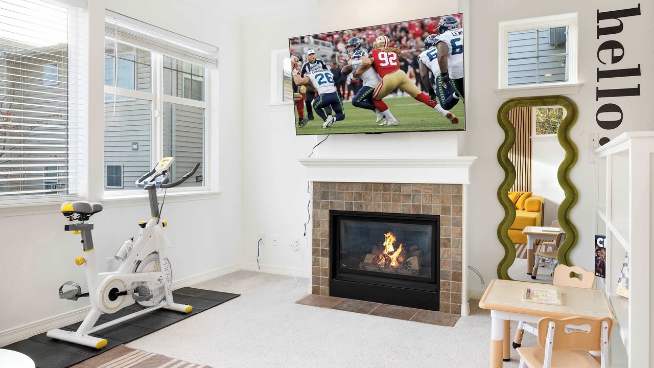 Photo of Livingroom in East Queen Anne