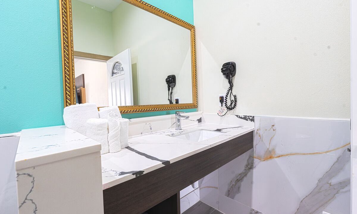 Photo of Bathroom in George Bush Park/Eldridge