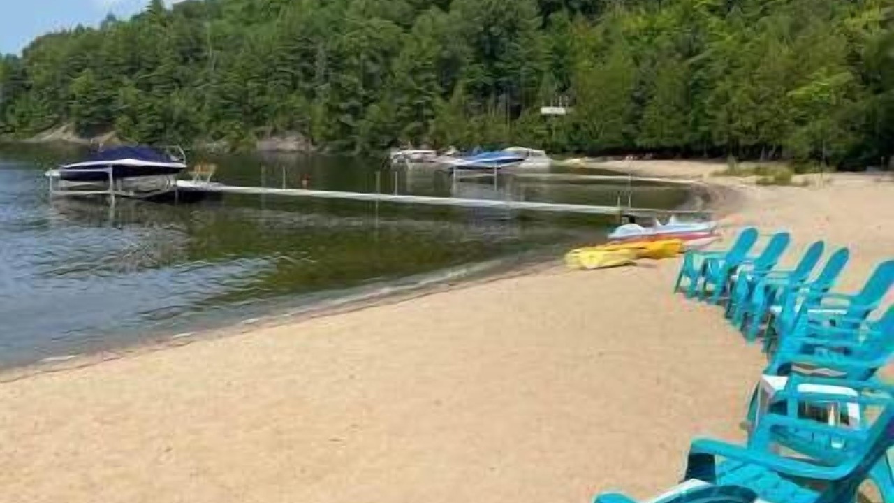 Photo of Others in Cheneville